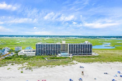 /international/us/2700-n-lumina-avenue-wrightsville-beach-nc-110107288720/