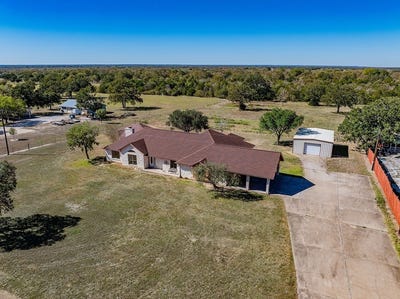 /international/us/407-north-raymond-road-la-grange-tx-110104778838/