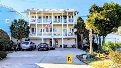 /international/us/403-alabama-avenue-carolina-beach-nc-110105037073/