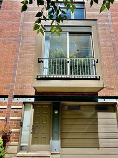 /international/us/310-n-clinton-street-chicago-il-110108983452/