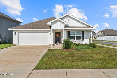/international/us/132-ryder-lane-panama-city-fl-110119947478/