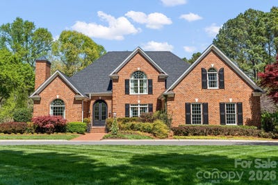 /international/us/11555-double-spring-road-lewisville-nc-110107334108/