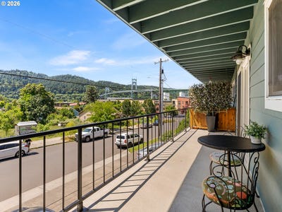 /international/us/8521-n-edison-st-portland-or-110108358387/