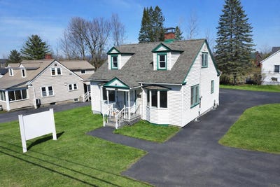 /international/us/615-e-main-street-newport-city-vt-110106706680/
