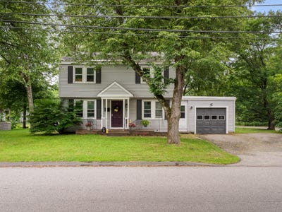 /international/us/191-columbia-avenue-brunswick-me-110100983163/