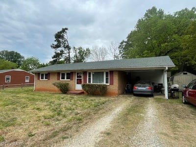 /international/us/104-abbotts-avenue-lexington-nc-110107928214/