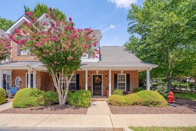 /international/us/1831-birmingham-drive-hillsborough-nc-110101218782/