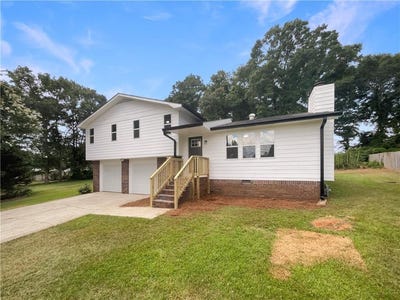 /international/us/105-woodbine-drive-carrollton-ga-110101343144/?lang=en
