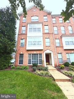 /international/us/6275-aster-haven-circle-haymarket-va-110120583522/