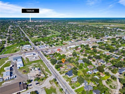/international/us/1114-e-santa-gertrudis-street-kingsville-tx-110120655126/