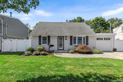 /international/us/139-arlyn-drive-w-massapequa-ny-110120137998/