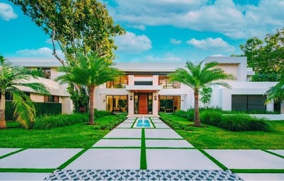 /international/us/6250-sw-98th-st-pinecrest-fl-110098437010/
