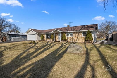 /international/us/27w285-bauer-road-naperville-il-110106761452/