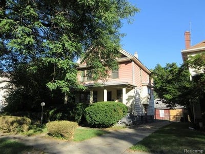 /international/us/226-w-grand-highland-park-mi-110119959249/