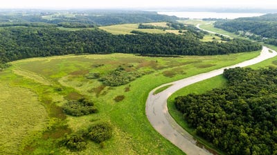 /international/us/w-banfield-rd-potosi-wi-110119712501/