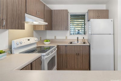 /international/us/95-1050-makaikai-street-26m-mililani-hi-110102415718/
