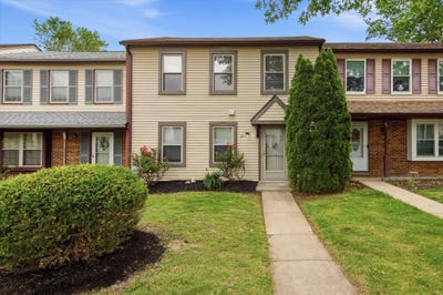 /international/us/83-hunt-drive-horsham-pa-110108302746/