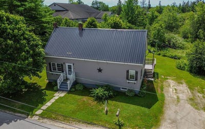 /international/us/20-cottage-street-milbridge-me-110101117423/