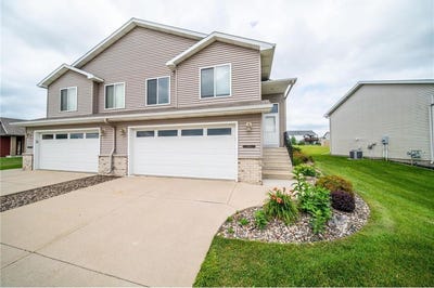 /international/us/2108-petersen-drive-nw-stewartville-mn-110101089554/