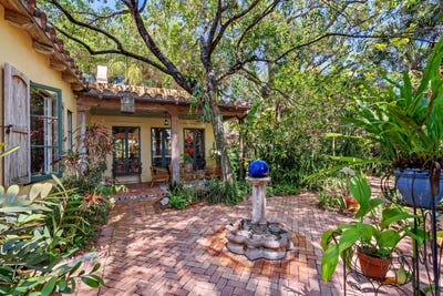 /international/us/825-alamanda-street-boca-raton-fl-110107226123/