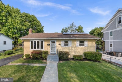 /international/us/909-1st-street-rockville-md-110108024177/