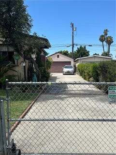 /international/us/8719-tilden-panorama-city-ca-110109805160/