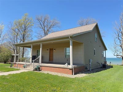 /international/us/11620-old-lake-road-north-east-pa-110098357709/