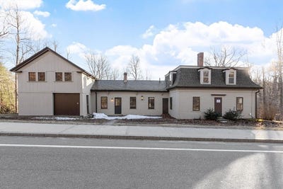 /international/us/19-hubbardston-road-princeton-ma-110106472748/