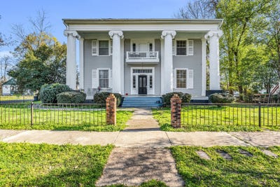 /international/us/1024-3rd-avenue-n-columbus-ms-110107652426/