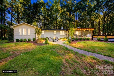/international/us/13923-asbury-chapel-road-huntersville-nc-110120484706/