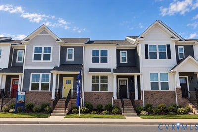 /international/us/2352-somerset-way-hayes-va-110119662764/