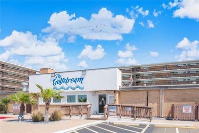 /international/us/14810-windward-drive-corpus-christi-tx-110107691681/