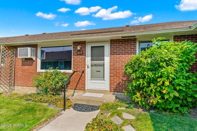 /international/us/215-n-42nd-ave-yakima-wa-110102301189/
