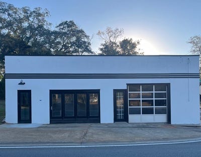 /international/us/827-n-madison-thomasville-ga-110107996778/