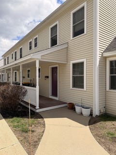 /international/us/24-gagne-street-rochester-nh-110107637158/