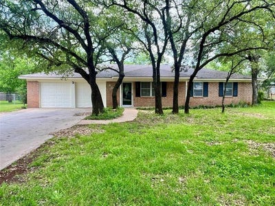 /international/us/603-barkley-drive-hamilton-tx-110108165236/