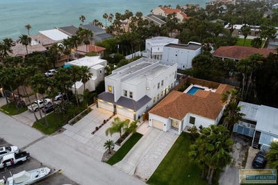/international/us/212-acapulco-st-south-padre-island-tx-110098859852/