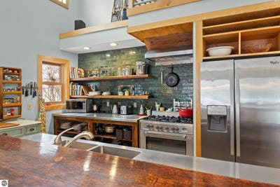 /international/us/10773-terrace-street-alden-mi-110101435207/?lang=en
