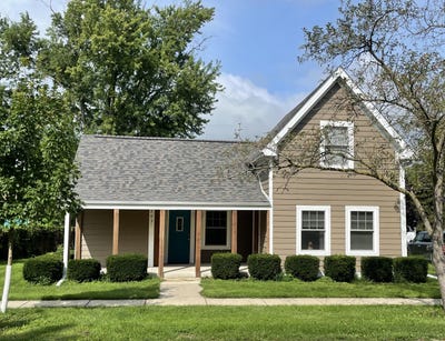 /international/us/203-walworth-st-sharon-wi-110119656667/