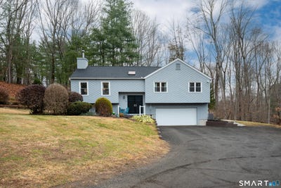 /international/us/13-pocono-road-newtown-ct-110106924434/