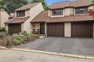 /international/us/39-menlo-pl-rochester-ny-110108695381/