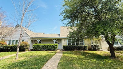 /international/us/4812-rollingwood-court-garland-tx-110106817475/