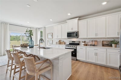 /international/us/8837-farthing-drive-chesterfield-va-110101222993/?lang=en