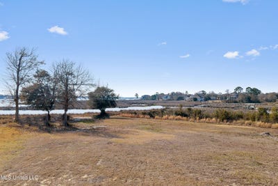 /international/us/wetzel-drive-lot-11-biloxi-ms-110105953957/