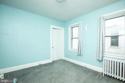 /international/us/407-wood-street-burlington-nj-110100920364/