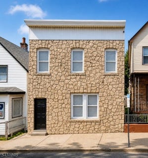 /international/us/714-catherine-st-perth-amboy-city-nj-110108097432/