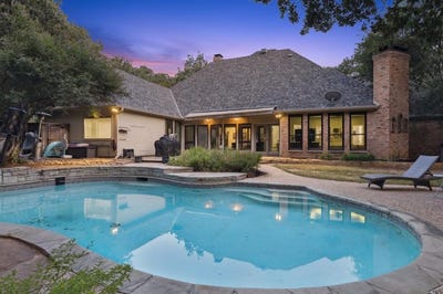 /international/us/295-canyon-oaks-drive-argyle-tx-110101145508/