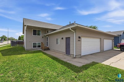/international/us/5401-w-oak-st-sioux-falls-sd-110108337407/