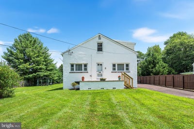 /international/us/484-fruit-farm-road-royersford-pa-110101197256/