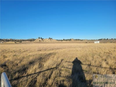 /international/us/nhn-3rd-street-e-roundup-mt-110104884324/